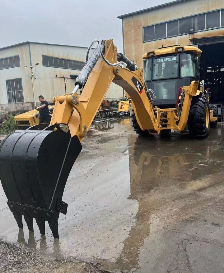 Caterpillar 420F - حفار متعدد الاستخدام: صور 4 Caterpillar 420F - حفار متعدد الاستخدام: صور 4