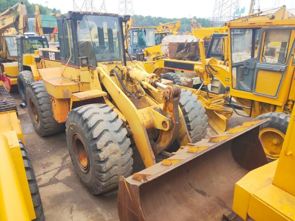 اللودر بعجل Caterpillar 966 F: صور 11