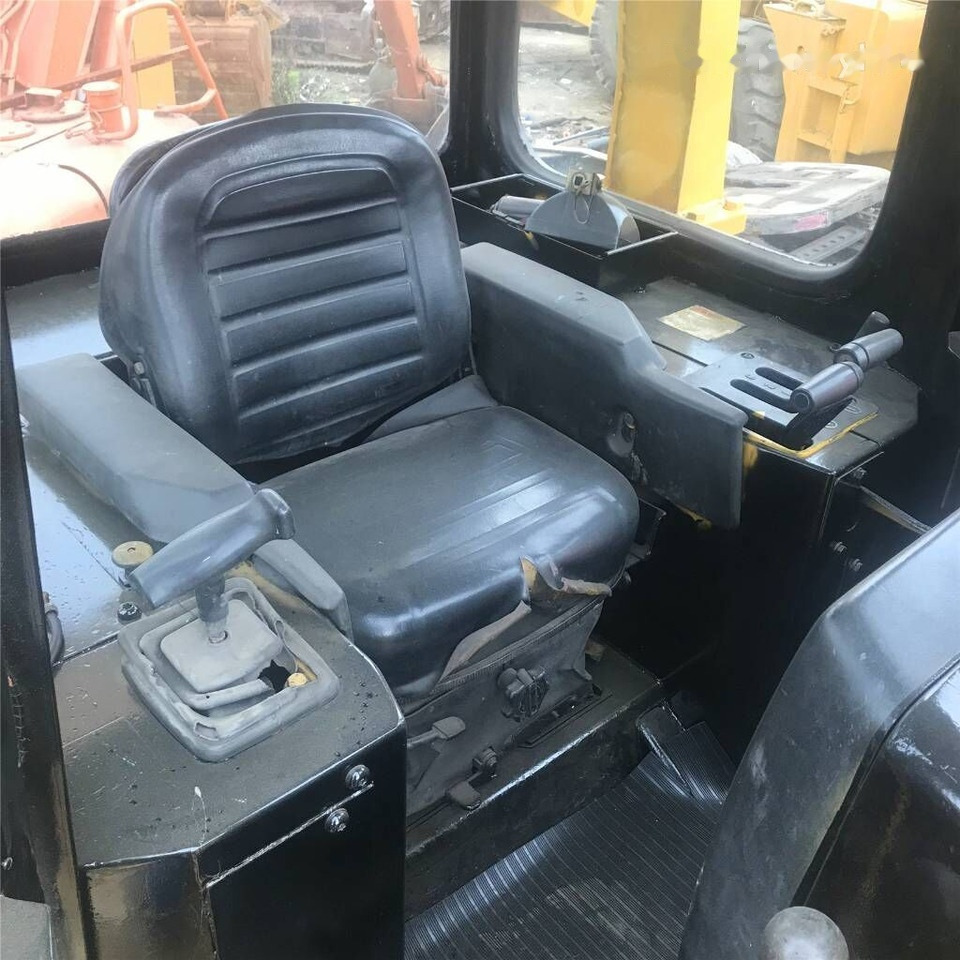 Caterpillar D 5 M LGP - بلدوزر: صور 5 Caterpillar D 5 M LGP - بلدوزر: صور 5