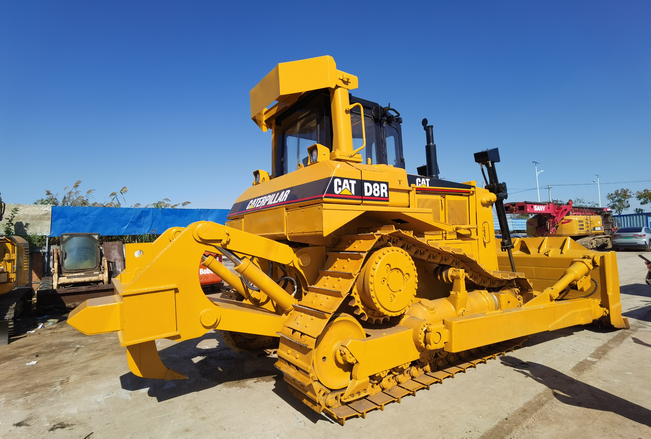 Caterpillar D8R - بلدوزر: صور 1 Caterpillar D8R - بلدوزر: صور 1