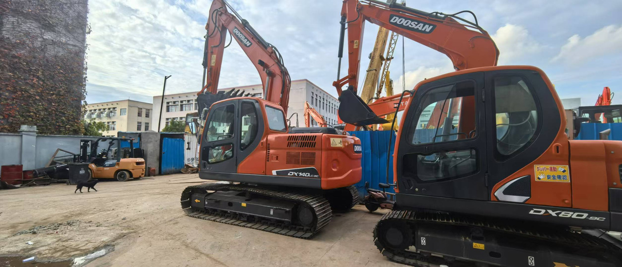 DOOSAN DX140 - حفارة: صور 4 DOOSAN DX140 - حفارة: صور 4