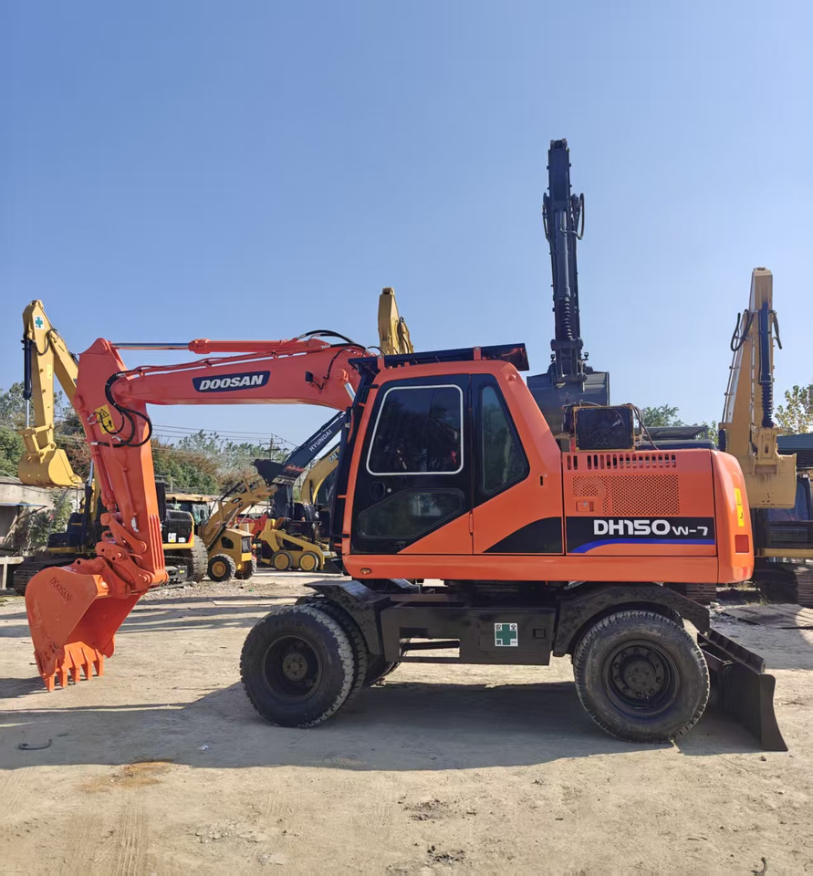 Doosan DH150W - حفارة على عجلات: صور 2 Doosan DH150W - حفارة على عجلات: صور 2
