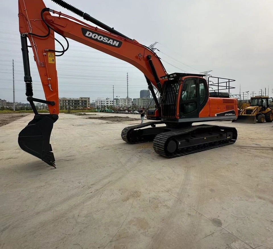Doosan DX300 - حفارات زحافة: صور 2 Doosan DX300 - حفارات زحافة: صور 2