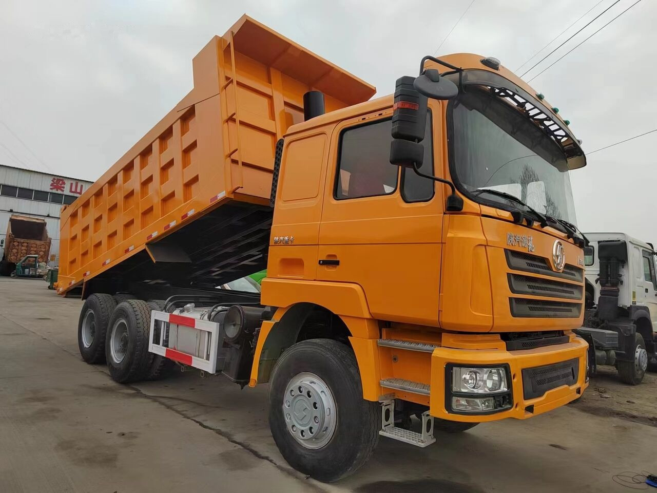 F3000 - قلابات: صور 2 F3000 - قلابات: صور 2