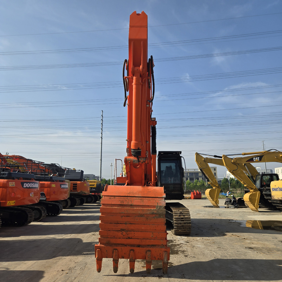 HITACHI ZX350 - حفارة: صور 4 HITACHI ZX350 - حفارة: صور 4