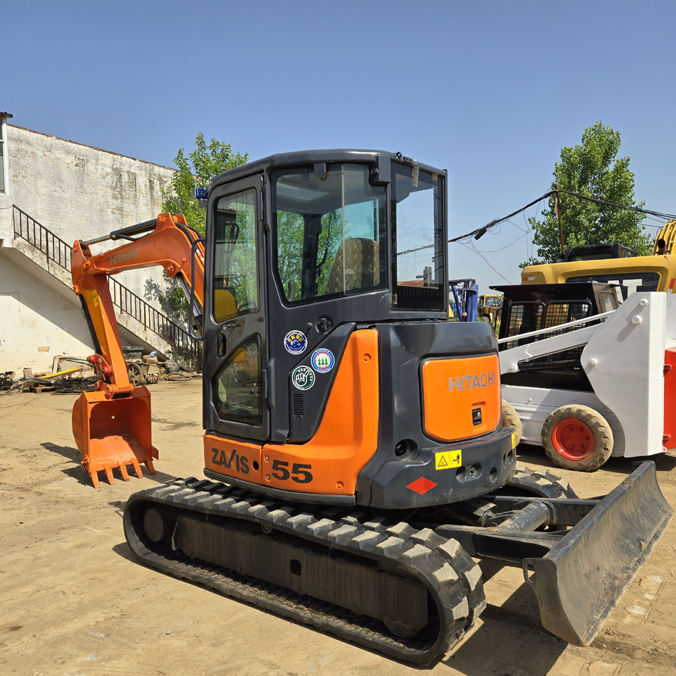 HITACHI ZX55 - حفارة مصغرة: صور 2 HITACHI ZX55 - حفارة مصغرة: صور 2