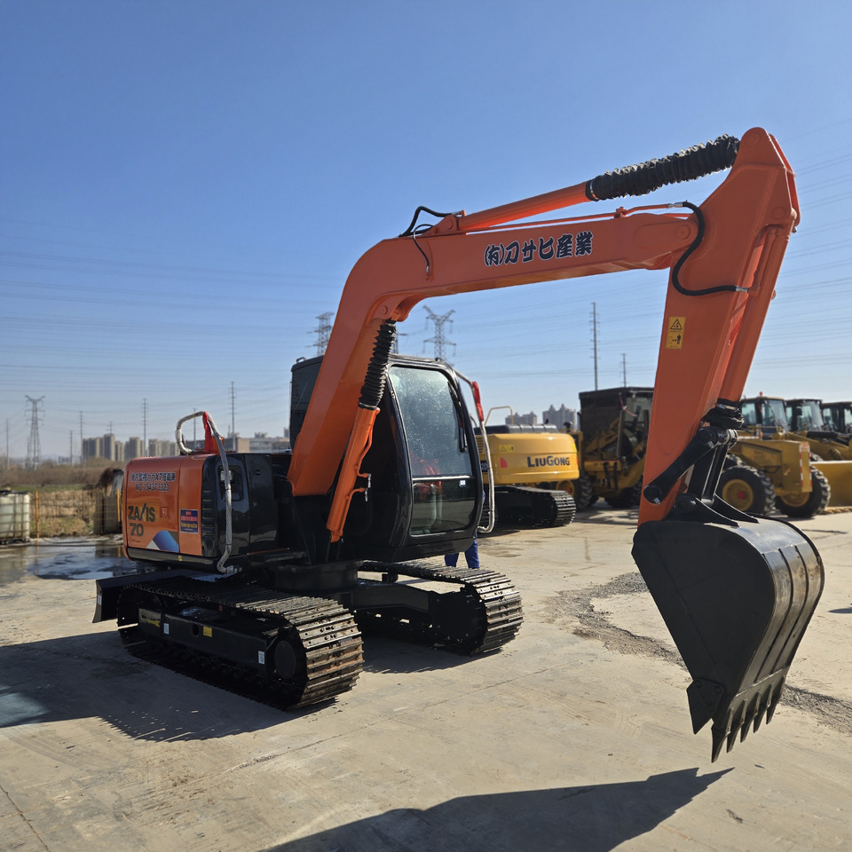 HITACHI ZX70 - حفارة مصغرة: صور 4 HITACHI ZX70 - حفارة مصغرة: صور 4