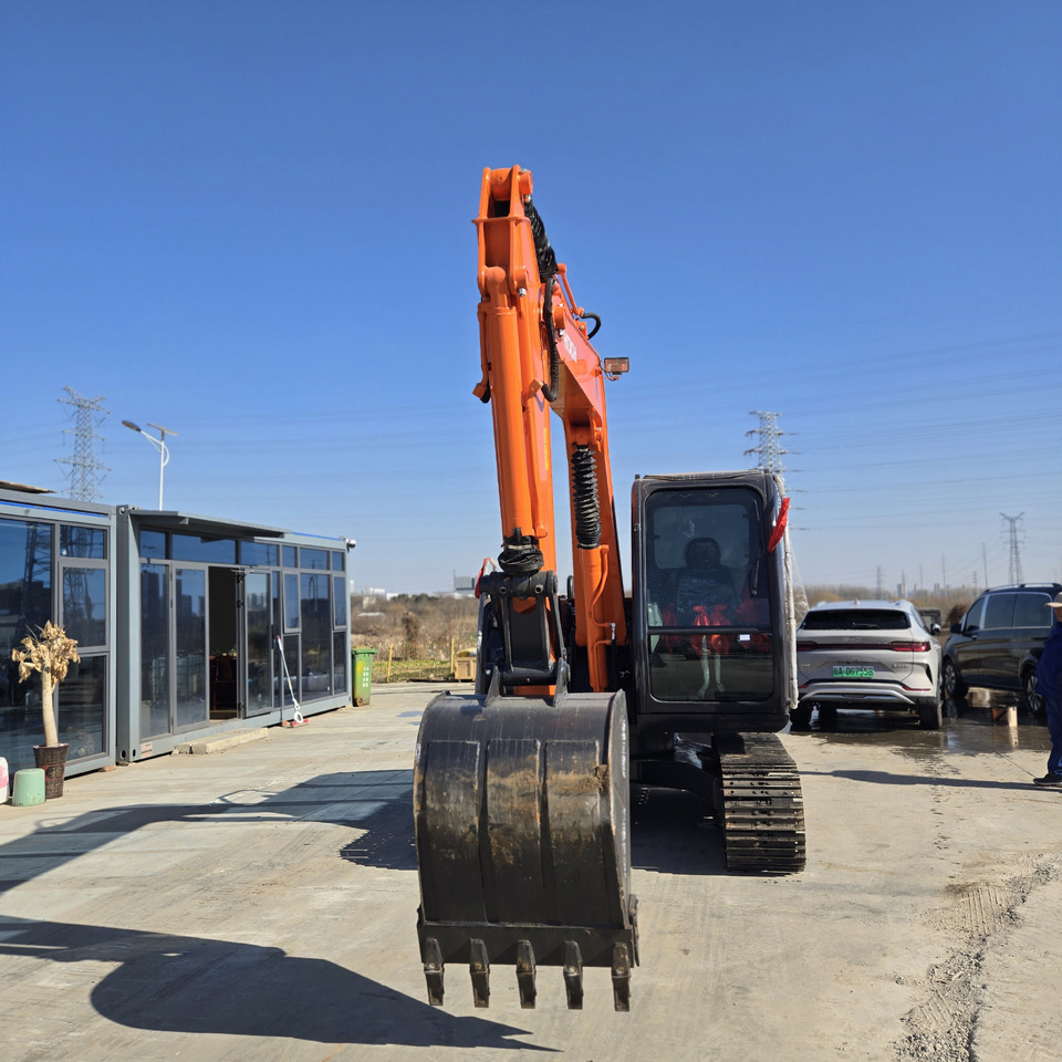 HITACHI ZX70 - حفارة مصغرة: صور 3 HITACHI ZX70 - حفارة مصغرة: صور 3