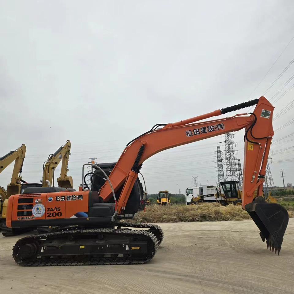 Hitachi ZX200 - حفارة: صور 2 Hitachi ZX200 - حفارة: صور 2