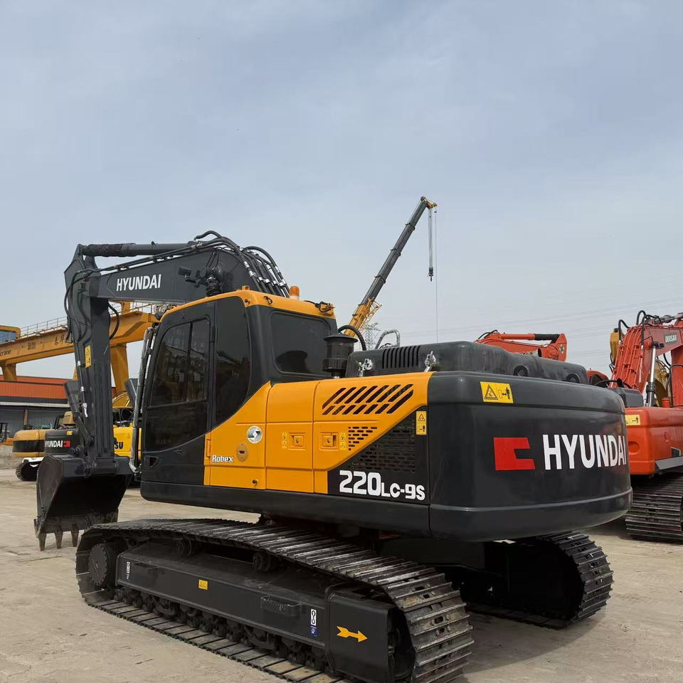 Hyundai 220LC-9S - حفارات زحافة: صور 3 Hyundai 220LC-9S - حفارات زحافة: صور 3