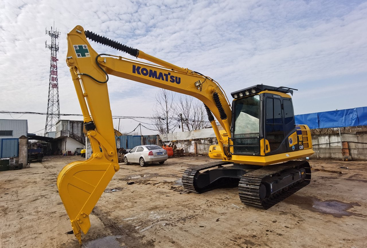KOMATSU PC130 - حفارة: صور 4 KOMATSU PC130 - حفارة: صور 4