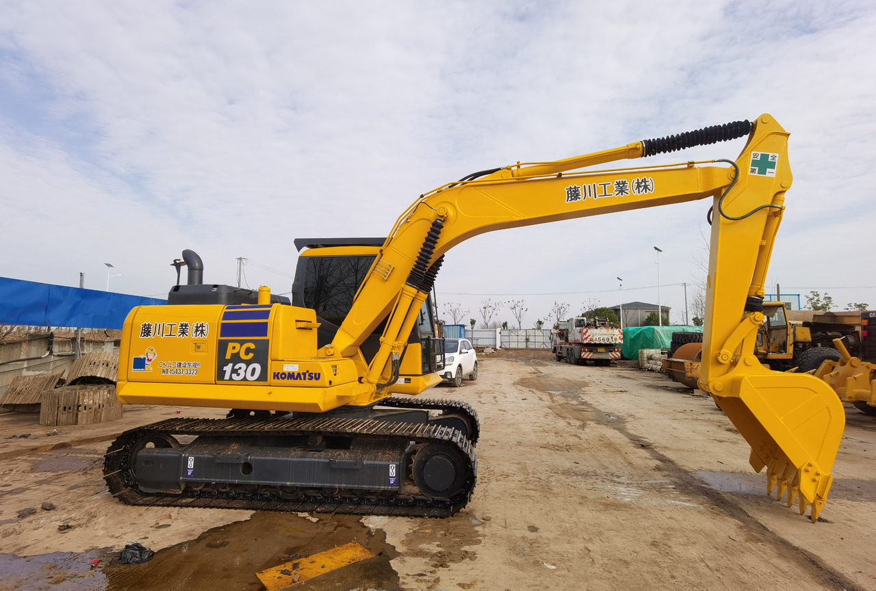 KOMATSU PC130 - حفارة: صور 1 KOMATSU PC130 - حفارة: صور 1