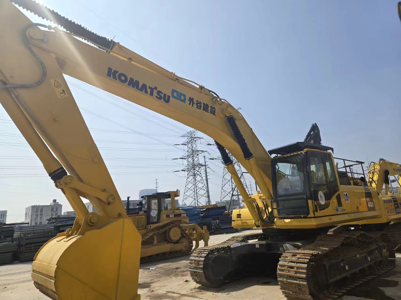 KOMATSU PC450-8 - حفارة: صور 3 KOMATSU PC450-8 - حفارة: صور 3