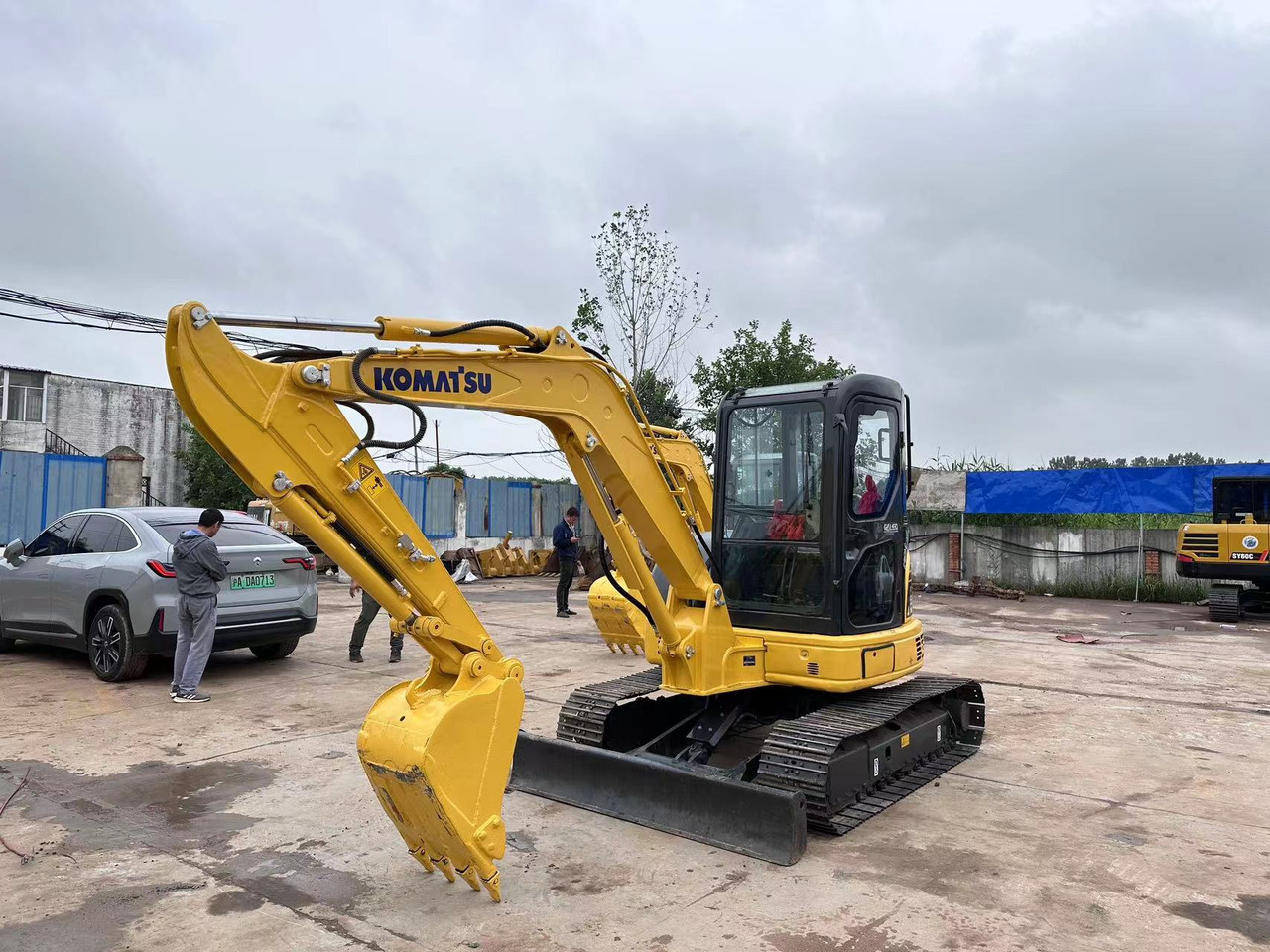 KOMATSU PC55MR - حفارة مصغرة: صور 4 KOMATSU PC55MR - حفارة مصغرة: صور 4