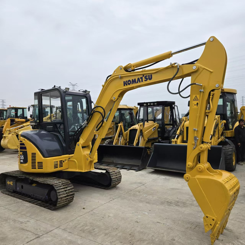 KOMATSU PC55MR - حفارة مصغرة: صور 4 KOMATSU PC55MR - حفارة مصغرة: صور 4