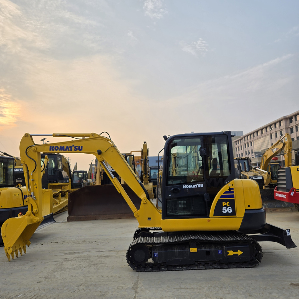 KOMATSU PC56 - حفارة مصغرة: صور 1 KOMATSU PC56 - حفارة مصغرة: صور 1