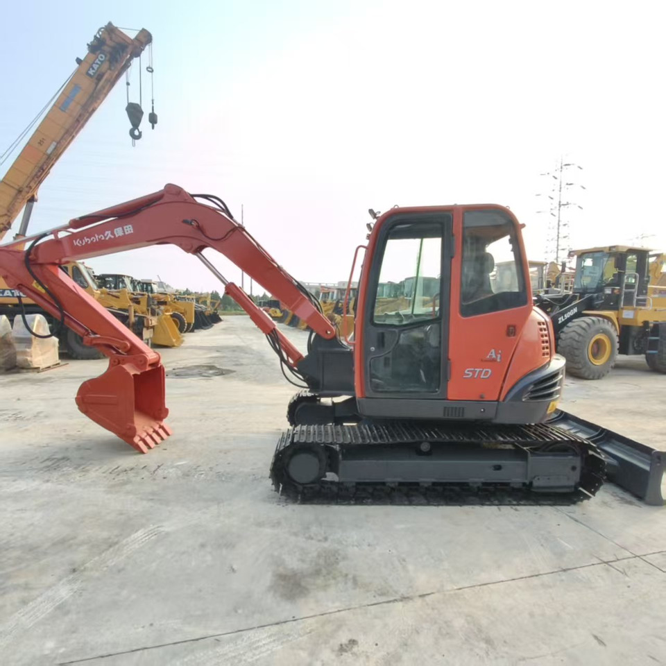 KUBOTA KX185 - حفارة مصغرة: صور 5 KUBOTA KX185 - حفارة مصغرة: صور 5