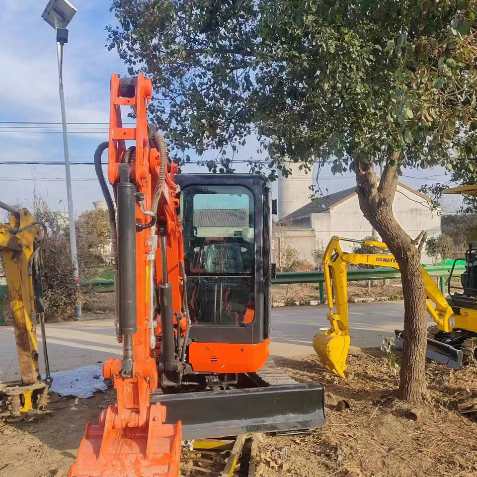 KUBOTA U30 - حفارة مصغرة: صور 5 KUBOTA U30 - حفارة مصغرة: صور 5