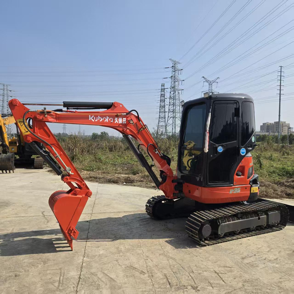 KUBOTA U35 - حفارة مصغرة: صور 1 KUBOTA U35 - حفارة مصغرة: صور 1