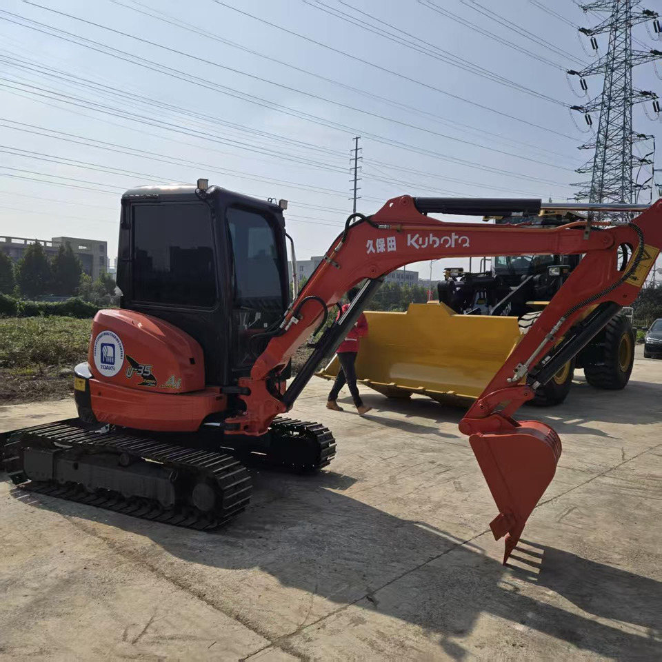 KUBOTA U35 - حفارة مصغرة: صور 4 KUBOTA U35 - حفارة مصغرة: صور 4