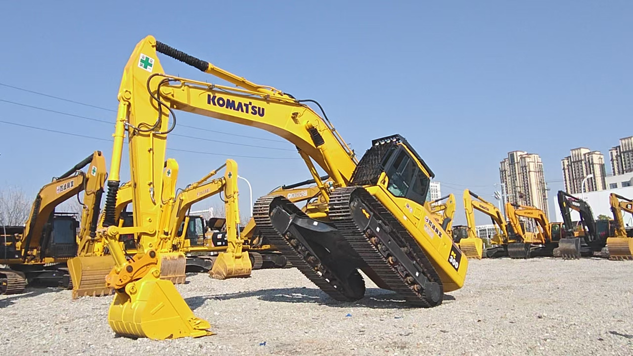 Komatsu PC300 - حفارات زحافة: صور 2 Komatsu PC300 - حفارات زحافة: صور 2