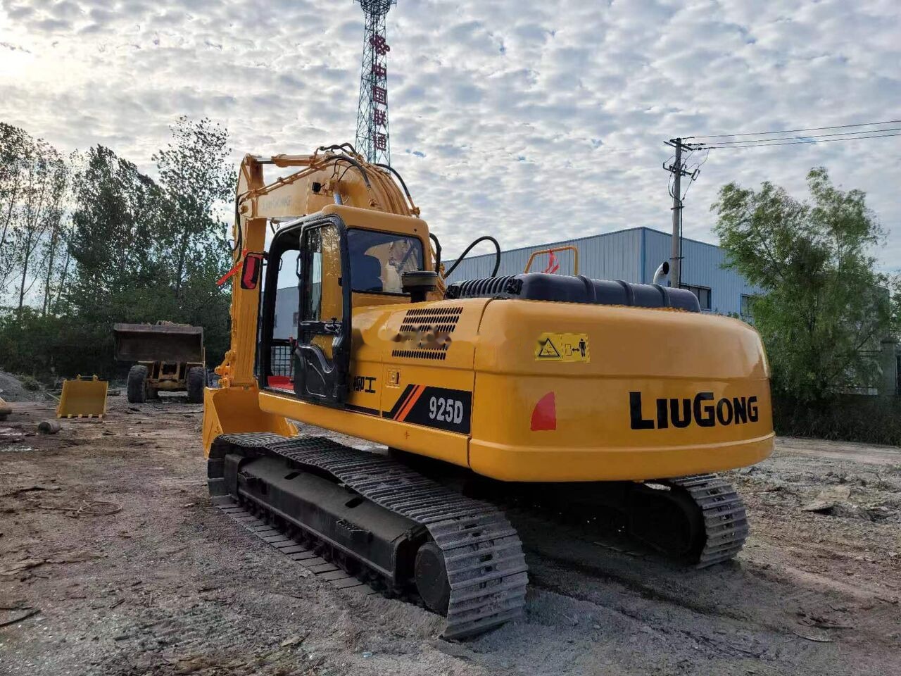 LiuGong 925D - حفارات زحافة: صور 3 LiuGong 925D - حفارات زحافة: صور 3