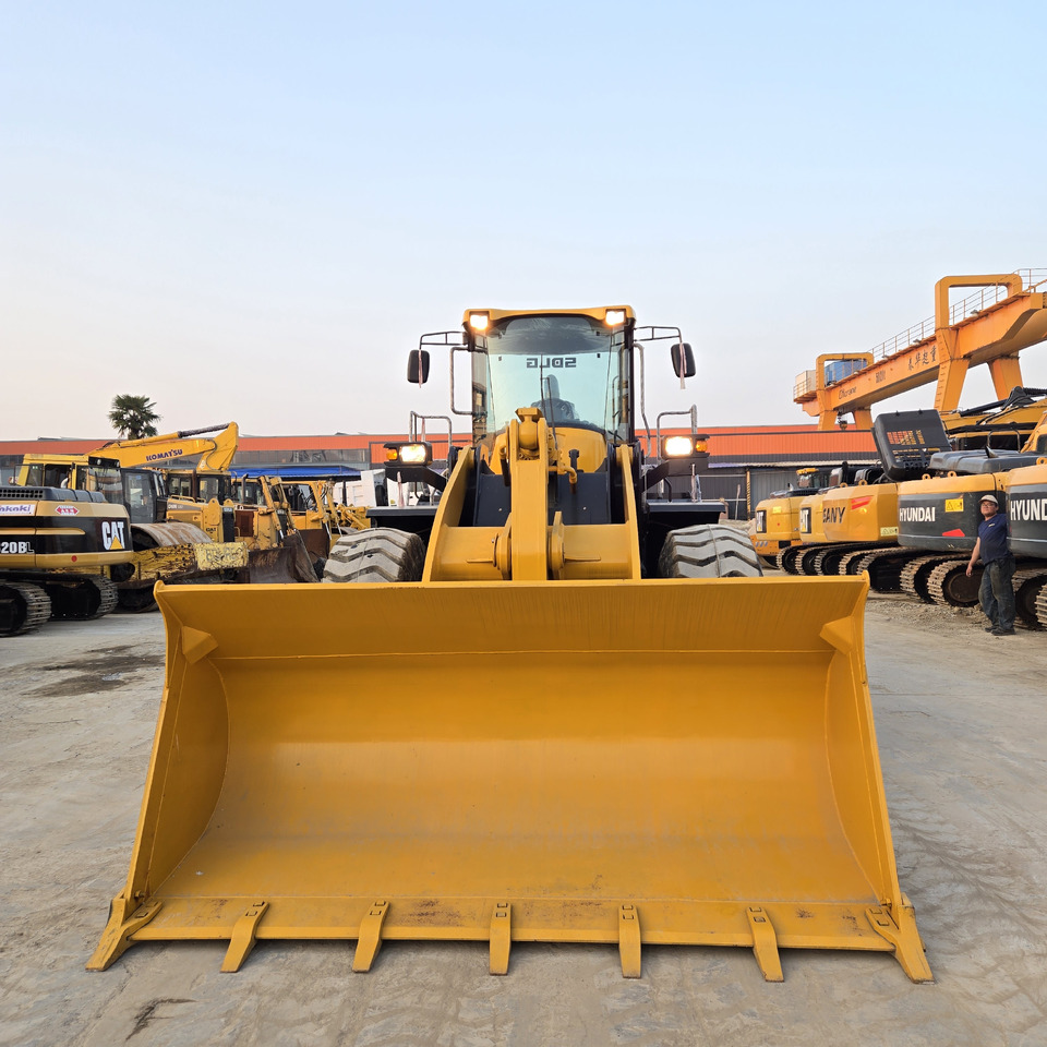 SDLG L956F - اللودر بعجل: صور 5 SDLG L956F - اللودر بعجل: صور 5