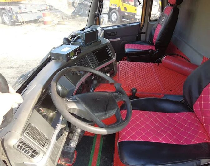 Sany STC1000 - موبايل كرين: صور 5 Sany STC1000 - موبايل كرين: صور 5