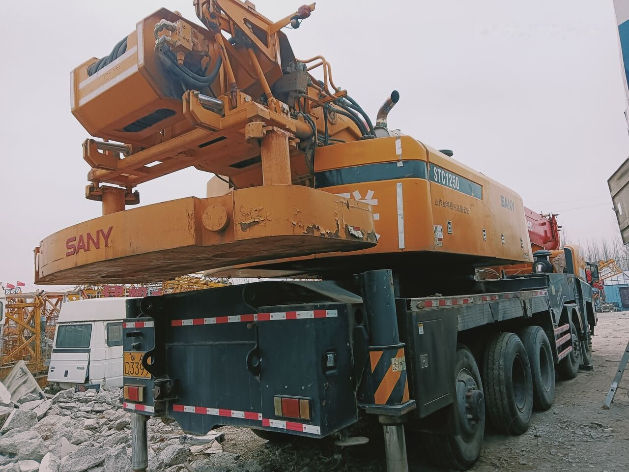Sany STC1250 - موبايل كرين: صور 3 Sany STC1250 - موبايل كرين: صور 3
