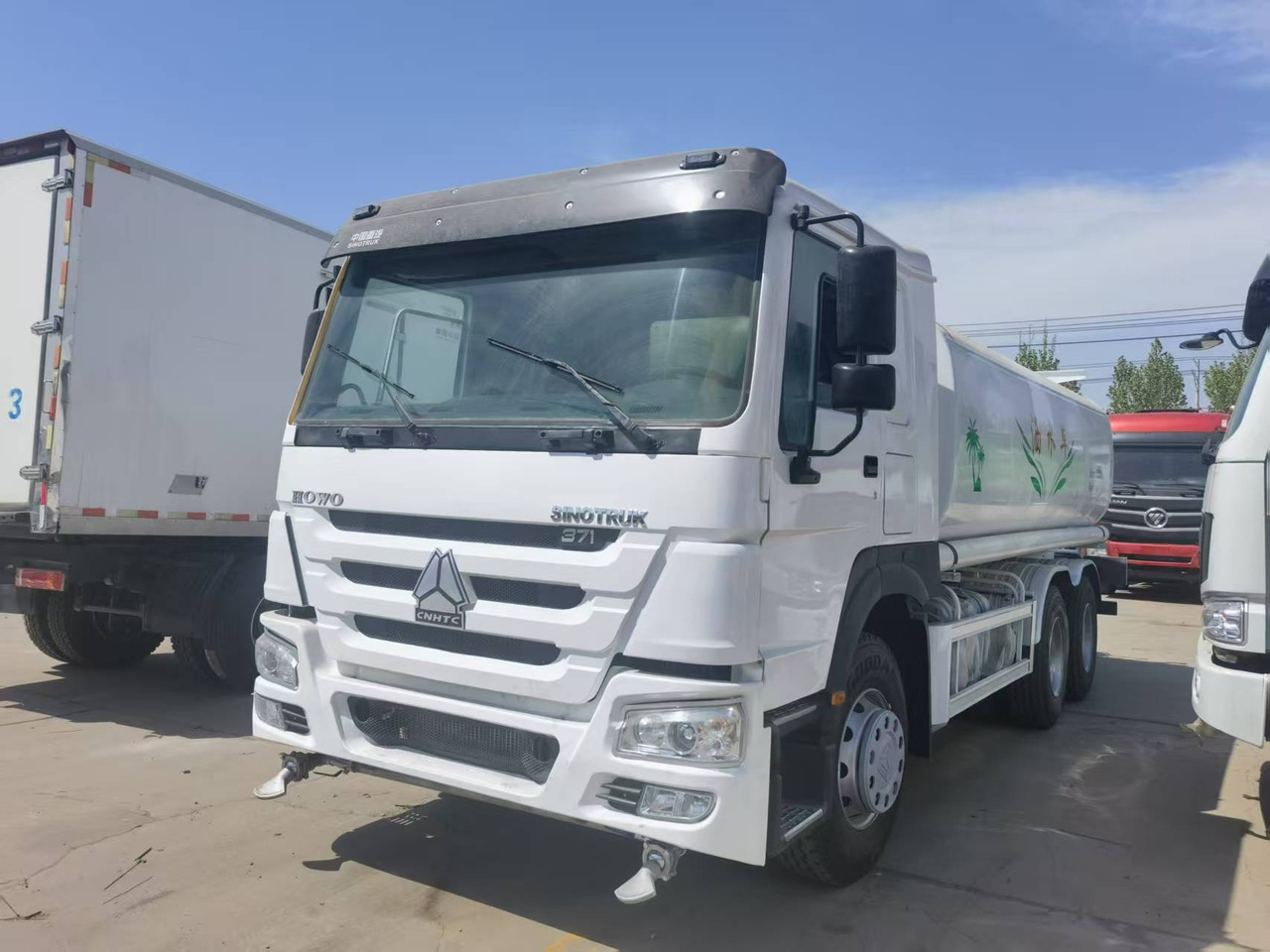 Sinotruk HOWO 371 6*4 Sprinkler truck - سيارة بلدية: صور 2 Sinotruk HOWO 371 6*4 Sprinkler truck - سيارة بلدية: صور 2