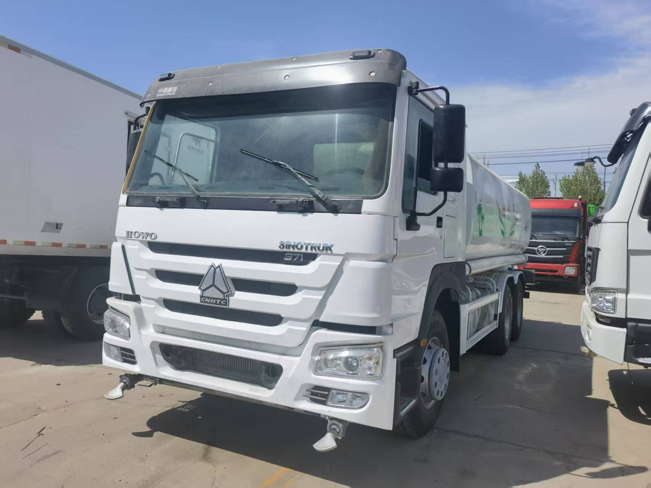Sinotruk HOWO 371 6*4 Sprinkler truck - سيارة بلدية: صور 4 Sinotruk HOWO 371 6*4 Sprinkler truck - سيارة بلدية: صور 4