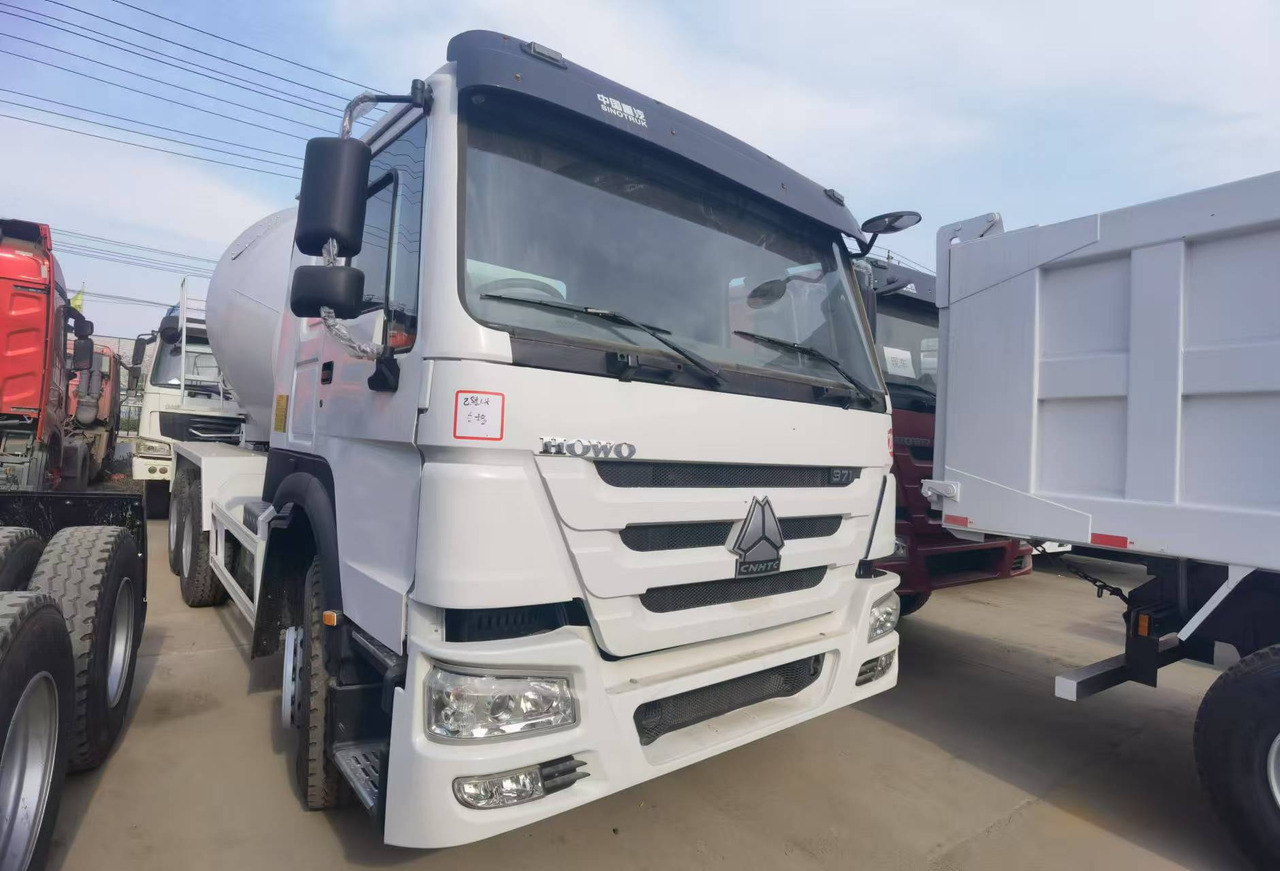 شاحنة خلاطة خرسانة Sinotruk HOWO 371 Concrete mixer truck: صور 8