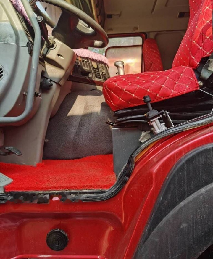 Sinotruk HOWO 6*4 Dump truck - قلابات: صور 5 Sinotruk HOWO 6*4 Dump truck - قلابات: صور 5