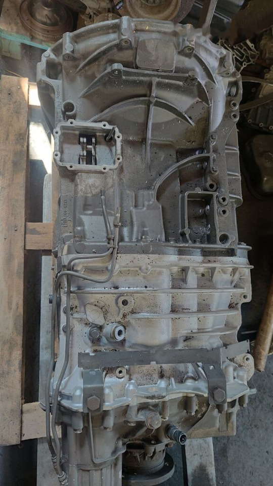 ZF 16S2333 DAF XF 106 truck - علبة التروس - شاحنة: صور 1 ZF 16S2333 DAF XF 106 truck - علبة التروس - شاحنة: صور 1