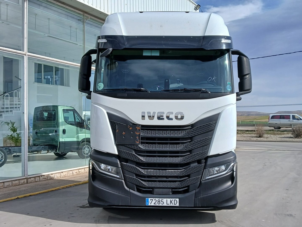 Cabeza Tractora IVECO 460 AUTOMATICO INTARDER ADR - شاحنة جرار: صور 2 Cabeza Tractora IVECO 460 AUTOMATICO INTARDER ADR - شاحنة جرار: صور 2