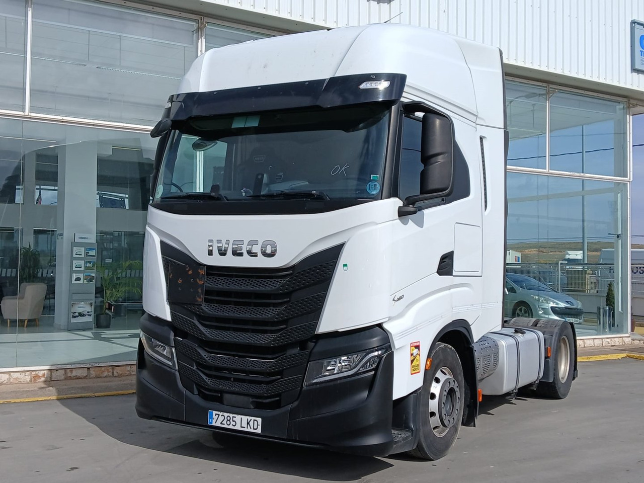Cabeza Tractora IVECO 460 AUTOMATICO INTARDER ADR - شاحنة جرار: صور 1 Cabeza Tractora IVECO 460 AUTOMATICO INTARDER ADR - شاحنة جرار: صور 1