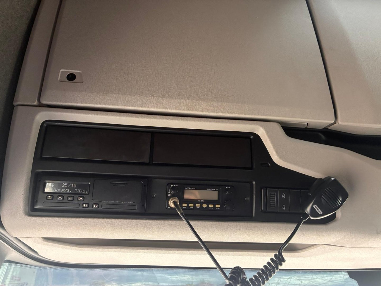 شاحنة جرار Cabeza Tractora Scania R450 AUTOMATICO-INTARDER: صور 11 شاحنة جرار Cabeza Tractora Scania R450 AUTOMATICO-INTARDER: صور 11