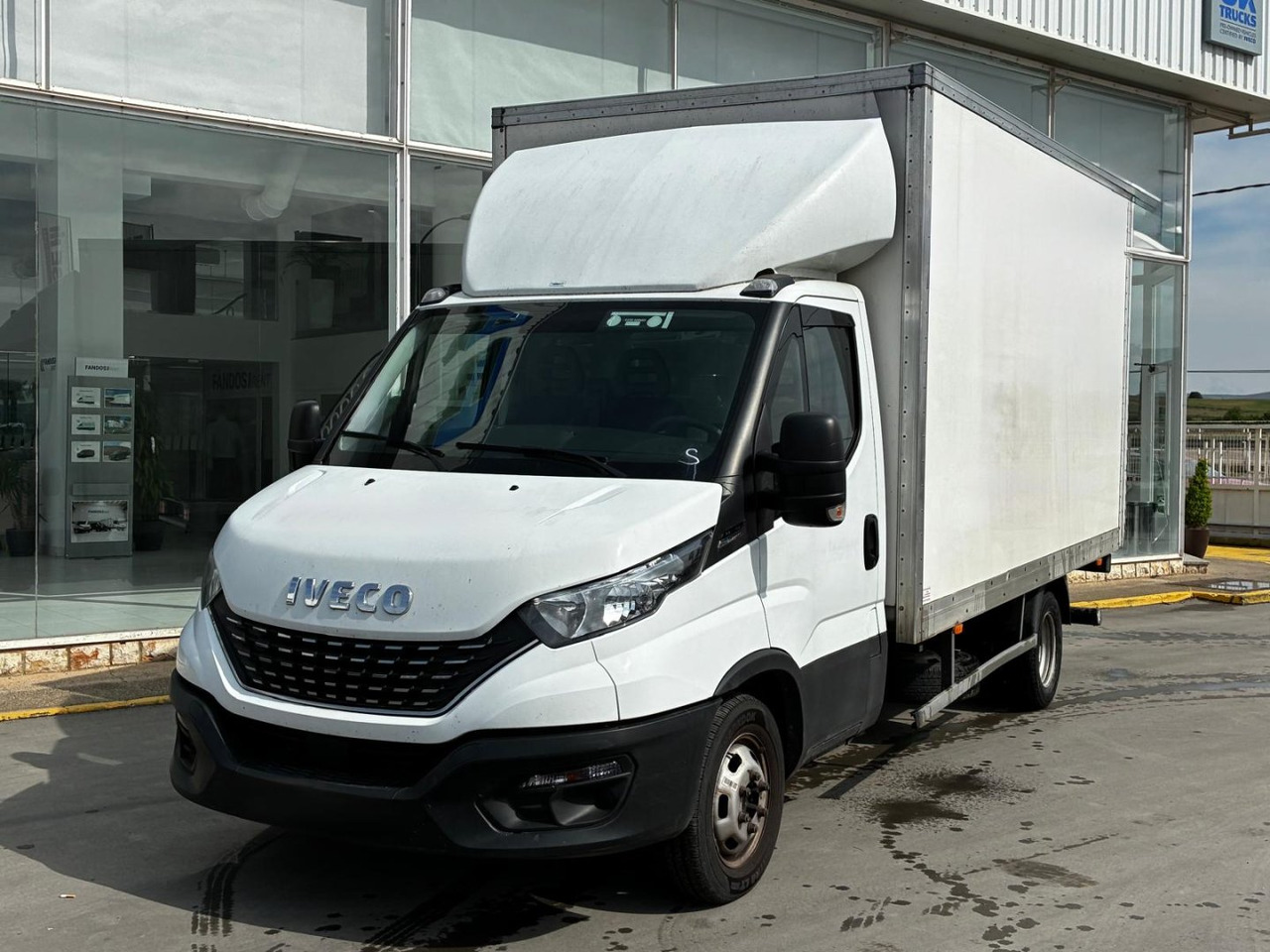 Caja cerrada con plataforma elevadora IVECO 35C16 20m3 Automática - الشاحنات الصغيرة صندوق مغلق: صور 1 Caja cerrada con plataforma elevadora IVECO 35C16 20m3 Automática - الشاحنات الصغيرة صندوق مغلق: صور 1
