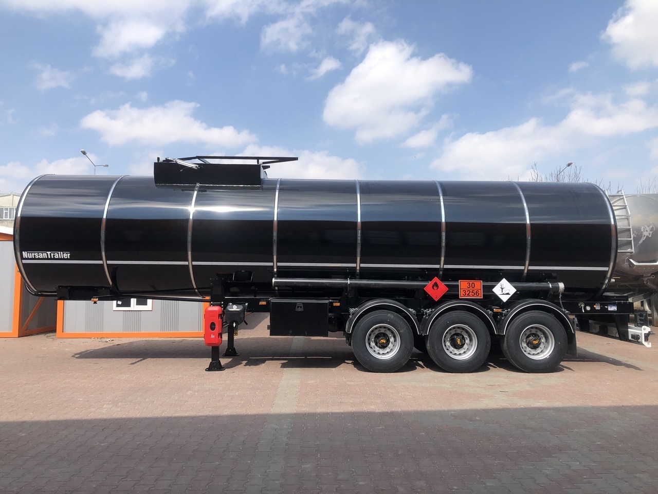 NURSAN ASPHALT INSULATED BITUMEN TANKER - نصف مقطورة صهريج: صور 1 NURSAN ASPHALT INSULATED BITUMEN TANKER - نصف مقطورة صهريج: صور 1