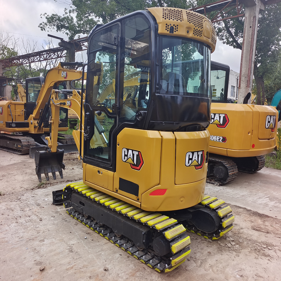 CAT 302CR WITH RUBBER TRACK - حفارة مصغرة: صور 4 CAT 302CR WITH RUBBER TRACK - حفارة مصغرة: صور 4