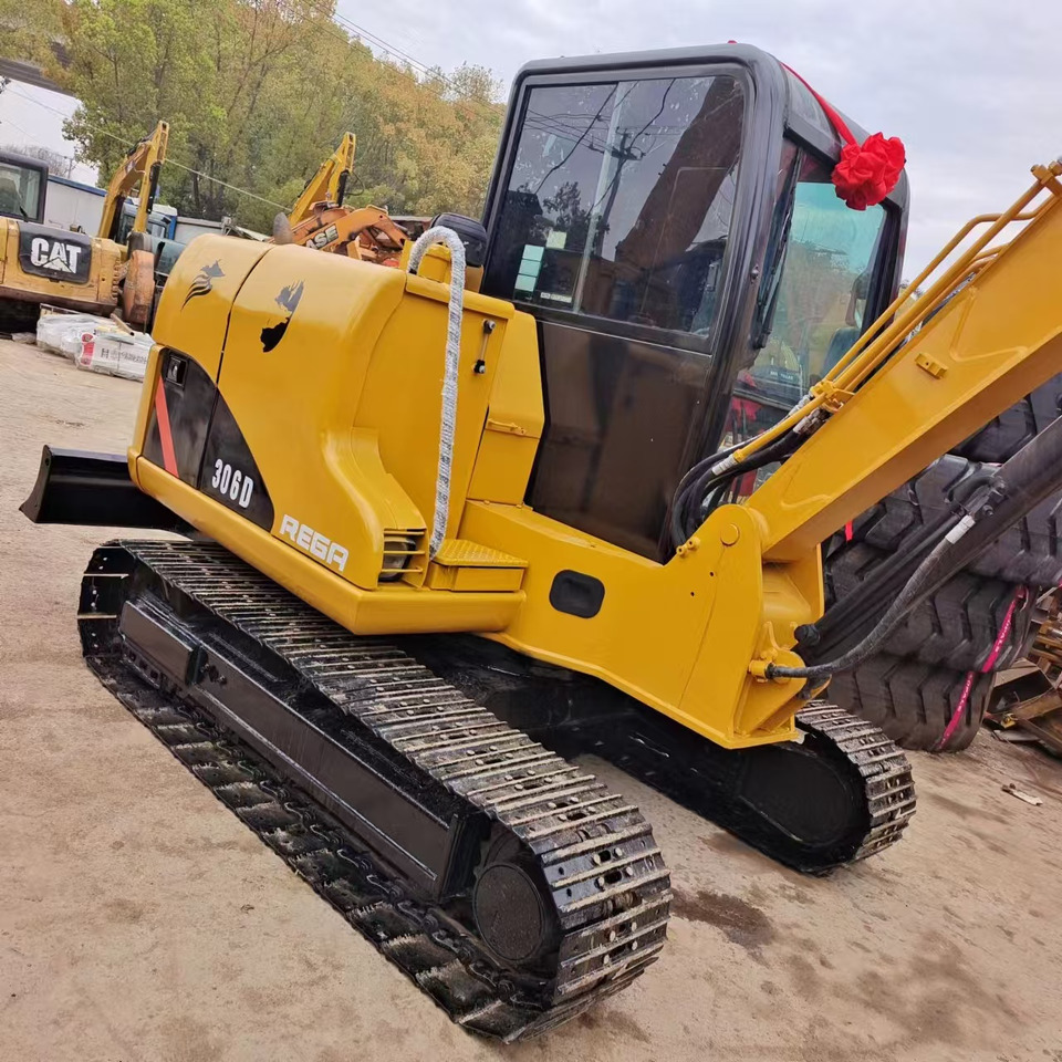 CAT 306D - حفارة مصغرة: صور 4 CAT 306D - حفارة مصغرة: صور 4