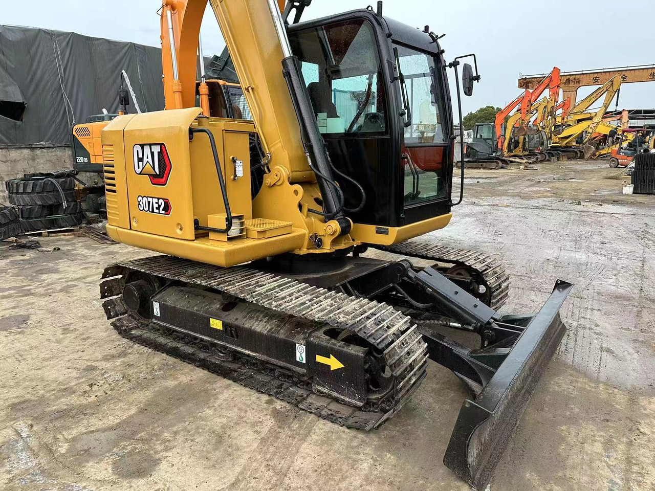 CAT 307E2 - حفارة مصغرة: صور 4 CAT 307E2 - حفارة مصغرة: صور 4