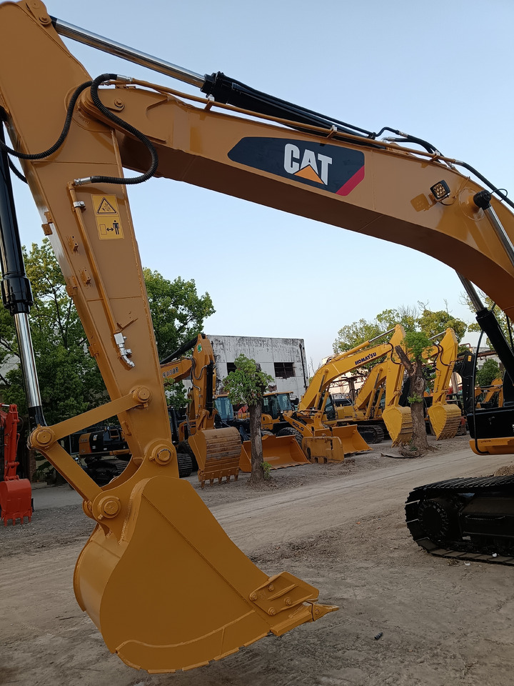 CAT 320D2 L - حفارات زحافة: صور 5 CAT 320D2 L - حفارات زحافة: صور 5