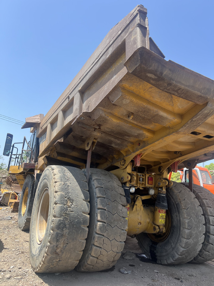 CAT 773F ROCK TRUCK - ماكينات التعدين: صور 2 CAT 773F ROCK TRUCK - ماكينات التعدين: صور 2