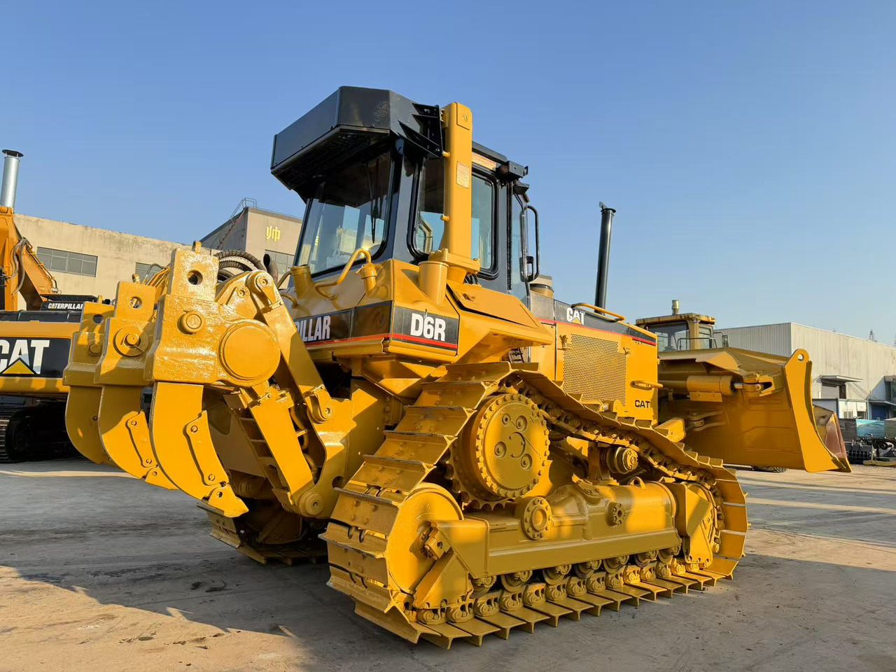 CAT D6R - بلدوزر: صور 5 CAT D6R - بلدوزر: صور 5