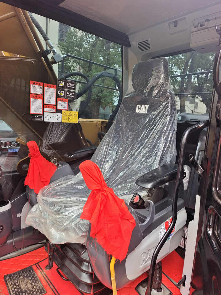 CATERPILLAR 320D2L WITH 3 CAMERAS - حفارات زحافة: صور 5 CATERPILLAR 320D2L WITH 3 CAMERAS - حفارات زحافة: صور 5