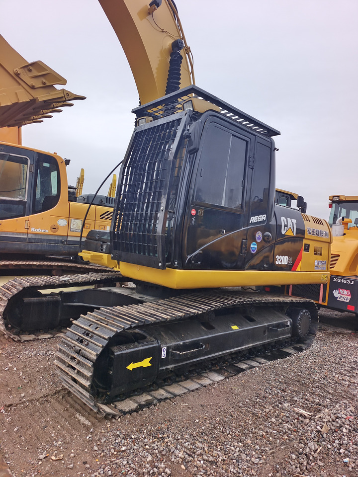 CATERPILLAR 320D2L - حفارات زحافة: صور 3 CATERPILLAR 320D2L - حفارات زحافة: صور 3