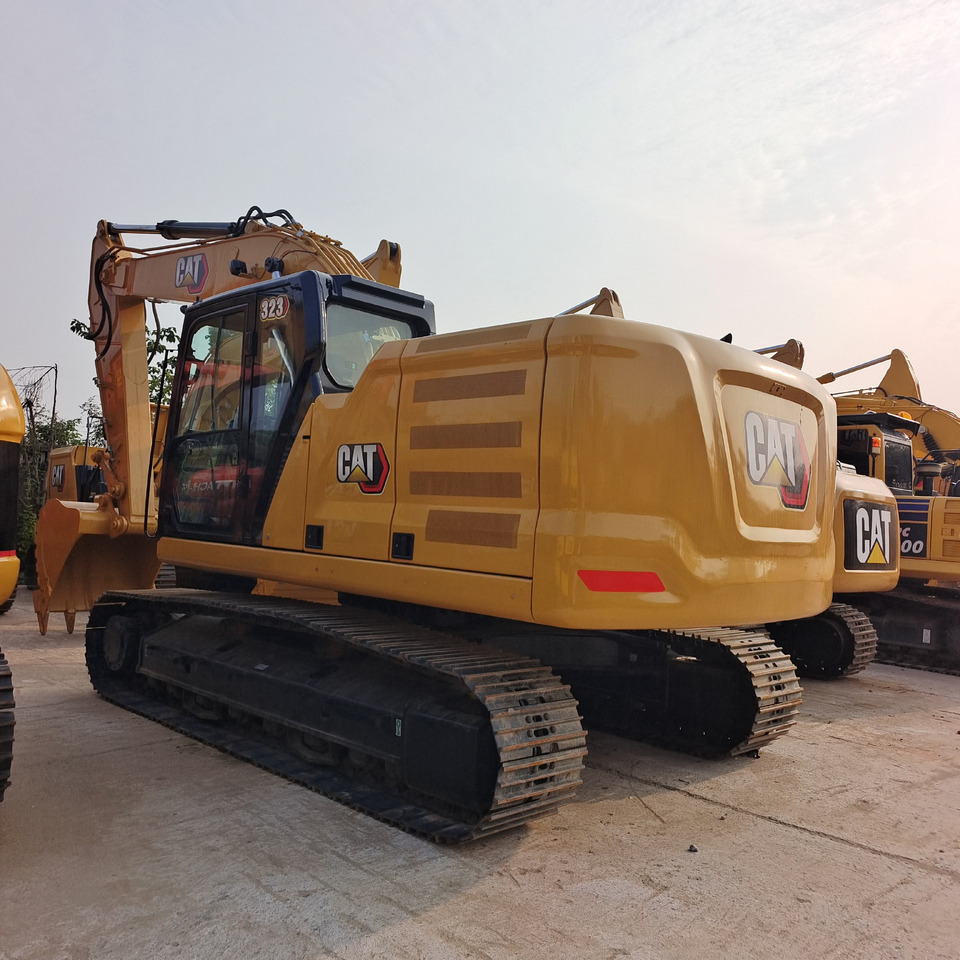CATERPILLAR 323 New Generation Updated Cat 323 - حفارات زحافة: صور 2 CATERPILLAR 323 New Generation Updated Cat 323 - حفارات زحافة: صور 2