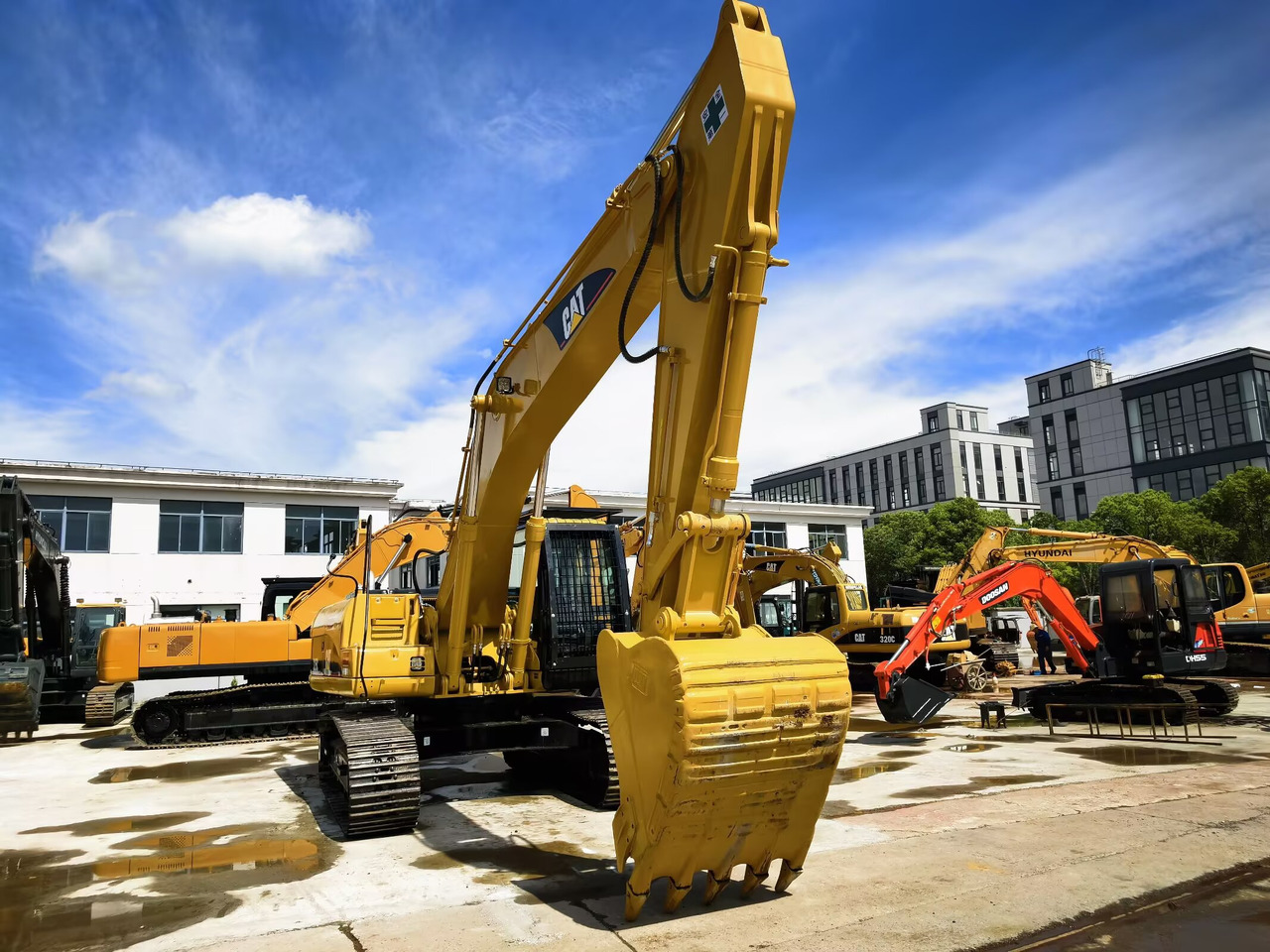 CATERPILLAR 325C CAT 325 C - حفارات زحافة: صور 3 CATERPILLAR 325C CAT 325 C - حفارات زحافة: صور 3