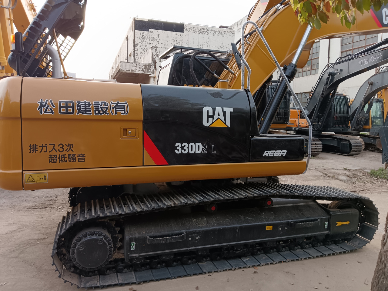 CATERPILLAR 330D2L 336D2L 330GC 336GC - حفارات زحافة: صور 3 CATERPILLAR 330D2L 336D2L 330GC 336GC - حفارات زحافة: صور 3